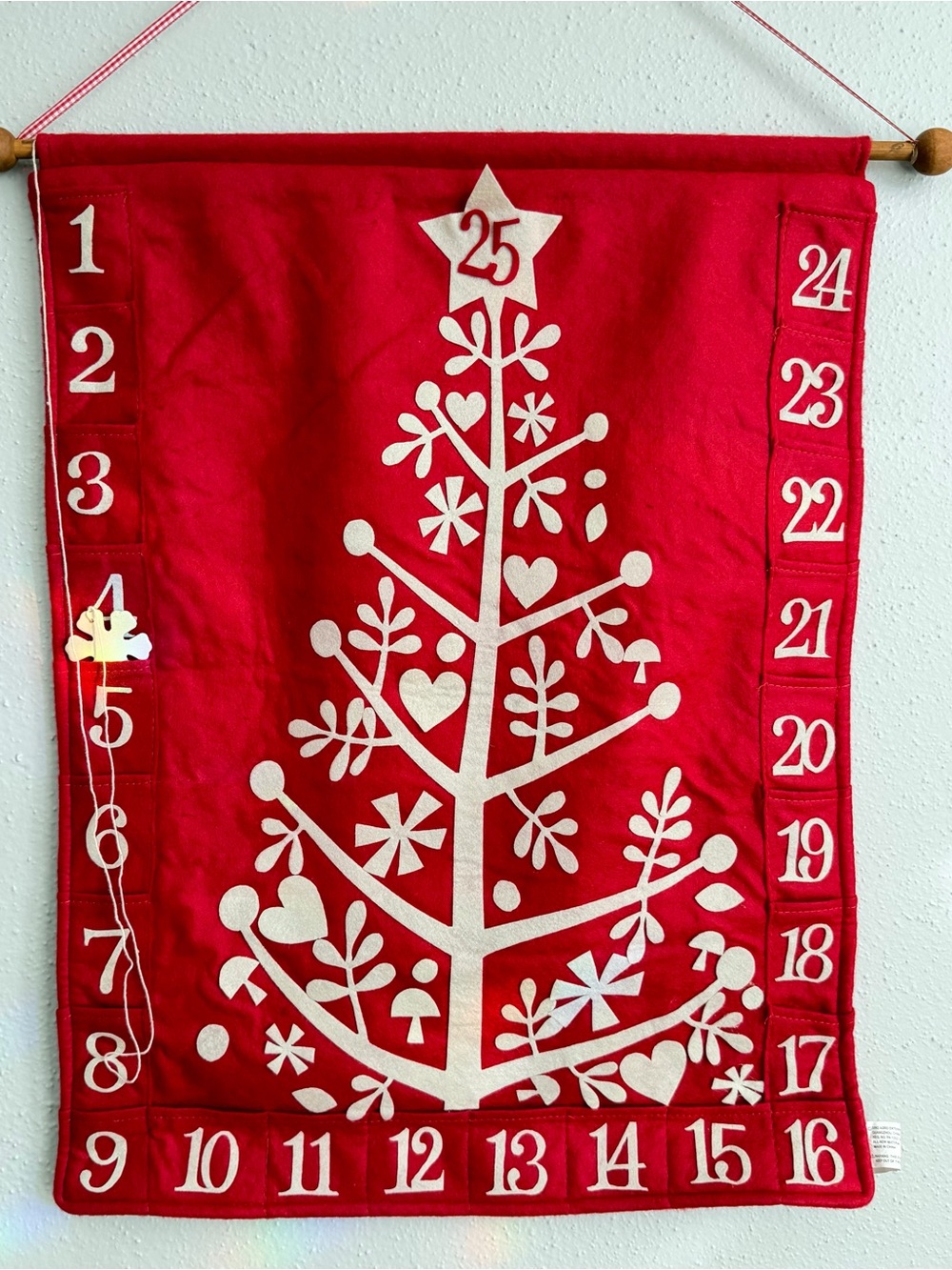 2011 Scandinavian Style Felt Advent Calendar Red Christmas Countdown Tree Joann